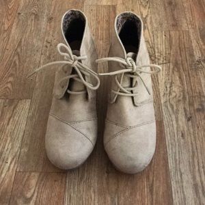 Wedged suede booties